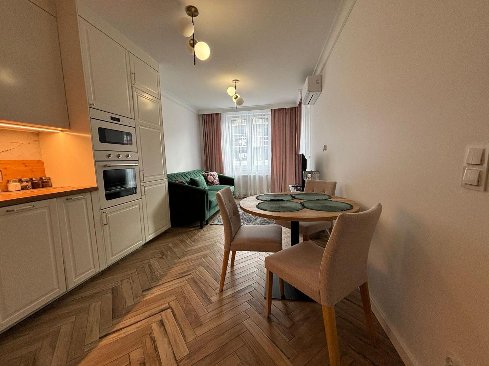 Apartamenty W Centrum Bialegostoku Z Parkingiem W Garazu Podziemnym Białystok Exterior foto